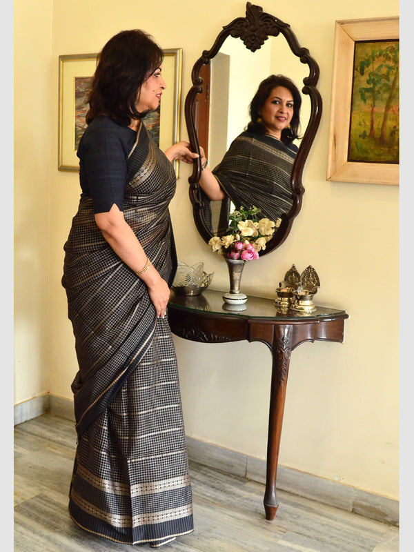 TUSSAR TARA NAKSHA SAREE 01