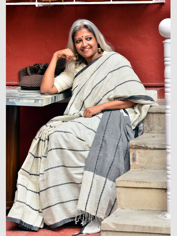 KATHIFUL V SAREE