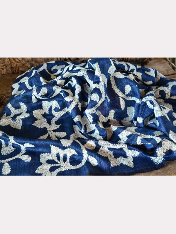 EMB SILK BLOUSE PIECE 09