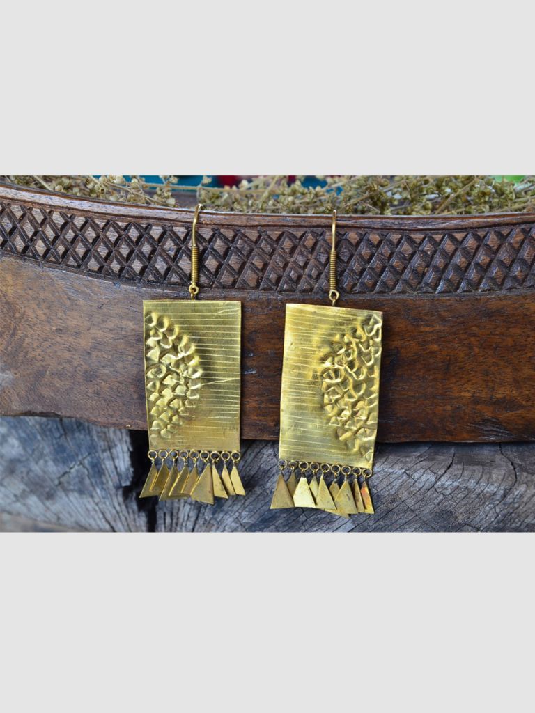 BR HAND BEATEN BRASS JEWLLERY 15