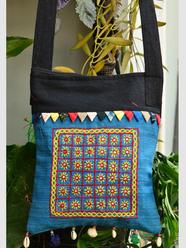 SLING BAG 10