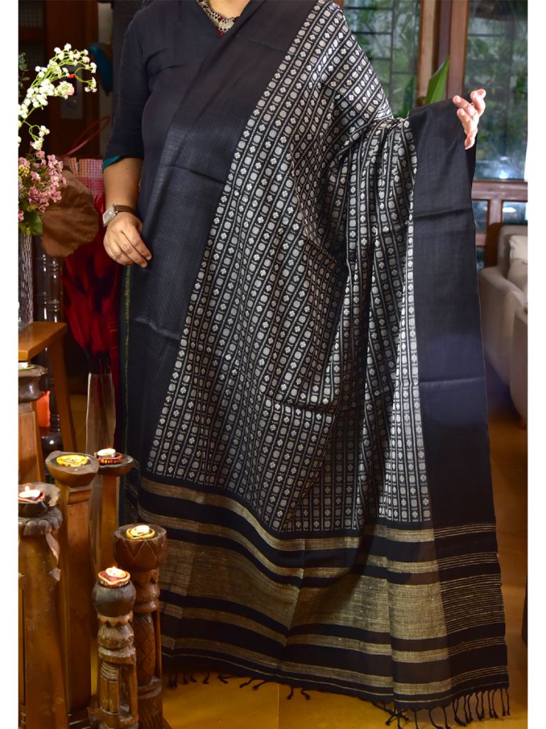 GICHA NAKSHI DUPATTA