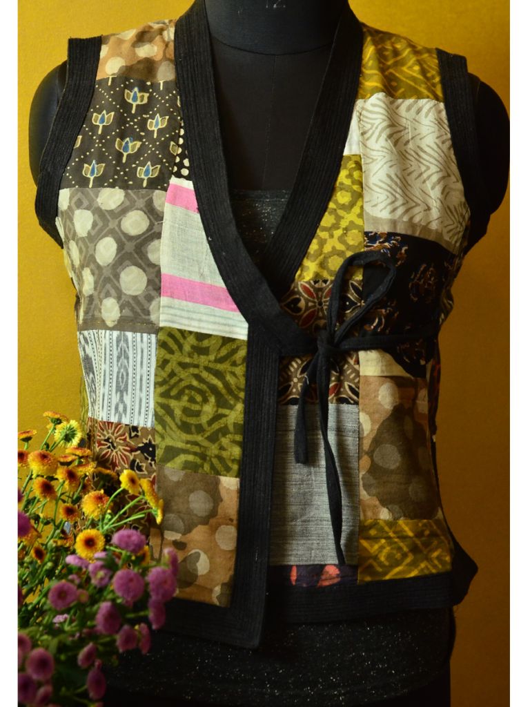 PATCH WAIST COAT(MEDIUM)01