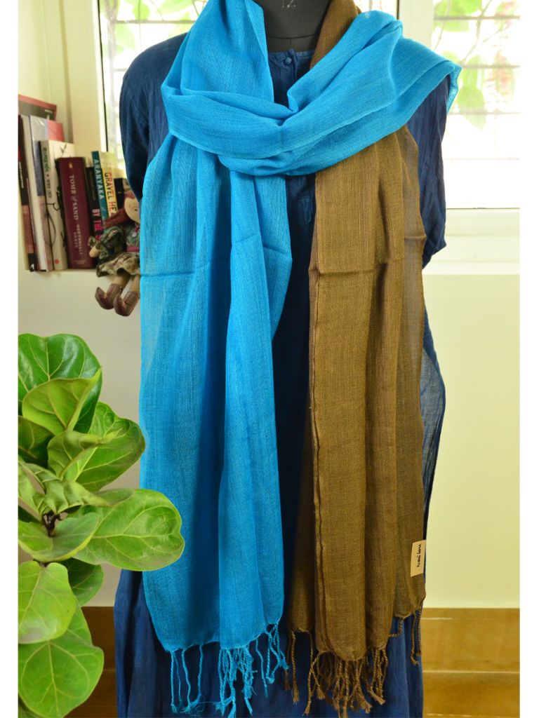 CROSS FLAP SCARF 04